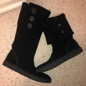Black knit uggs